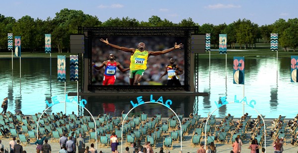 Club 2024, sur le grand lac du parc départemental Georges-Valbon, un écran de 80m2 vous permettra de suivre les exploits sportifs… tranquillement installé·e·s dans un transat !